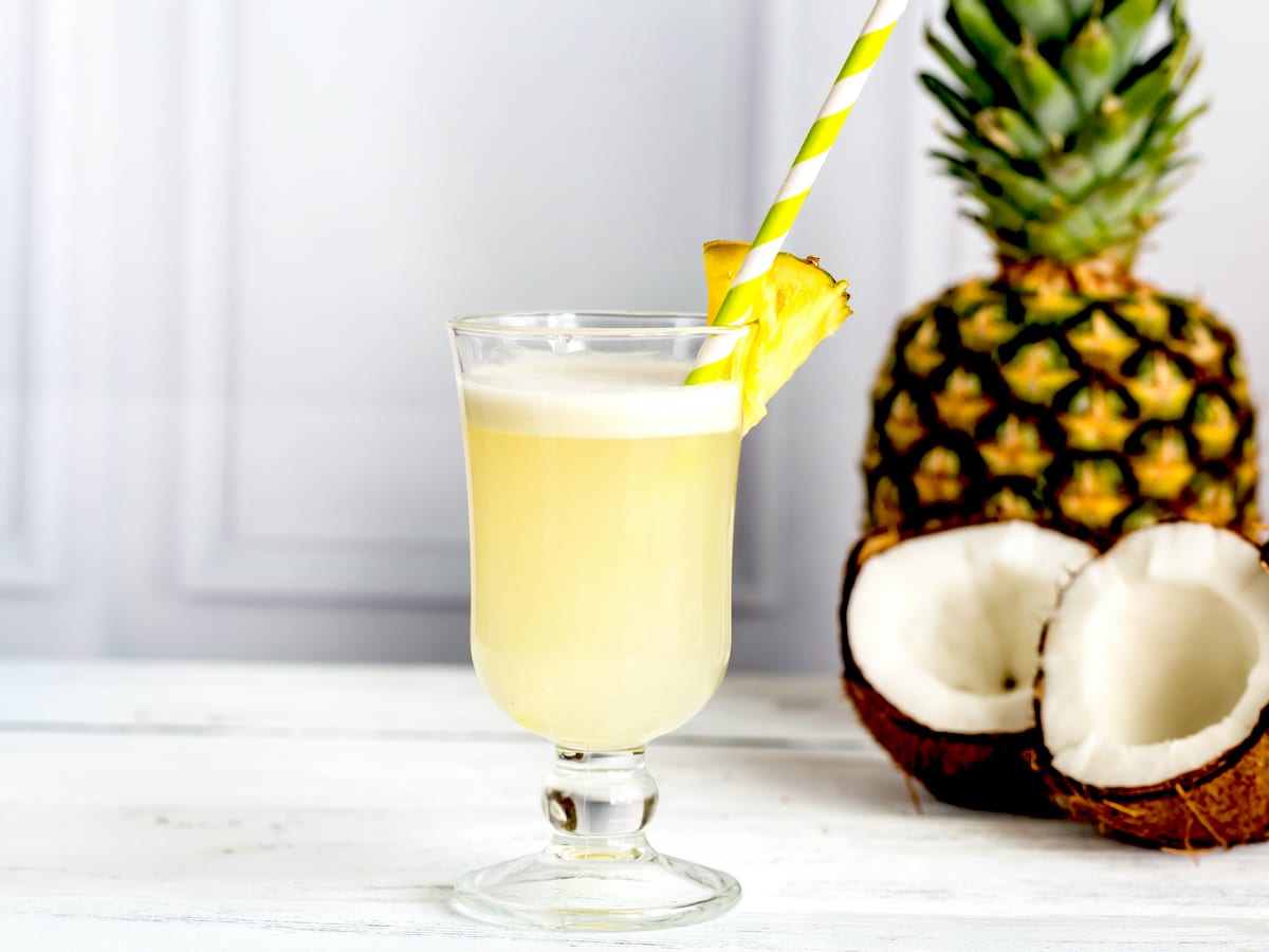 Ein glas piná colada