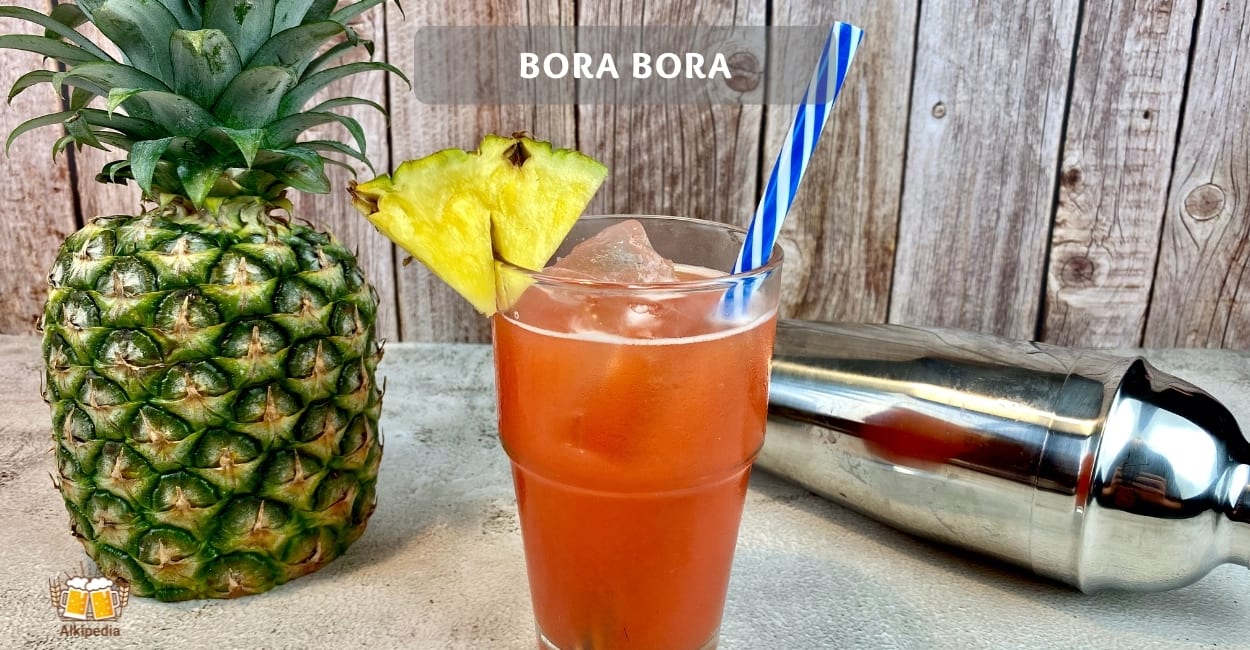 Bora Bora Cocktail mit Ananas und Maracuja