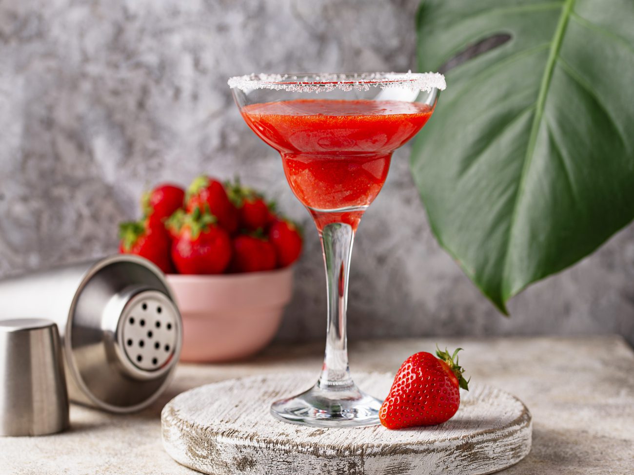 Erdbeer margarita mit deko erdbeeren