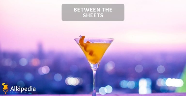 Between the sheets cocktail mit panorama